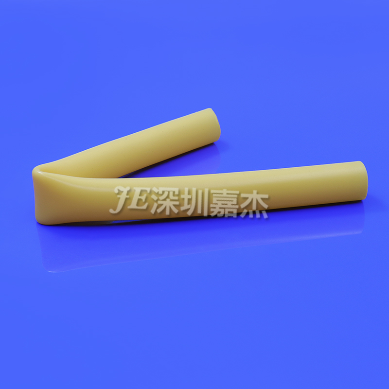 美女黑丝被操网站免费看双色硅胶管